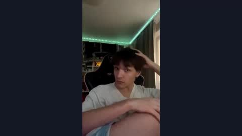 whitekingg online show from 11/22/25, 10:58