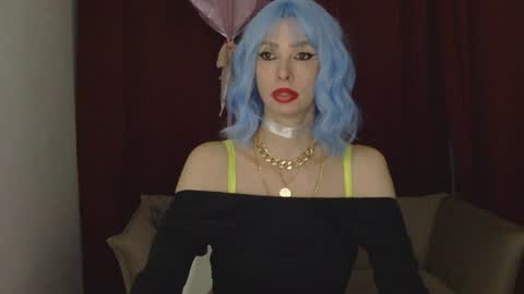 White Queen online show from 02/06/25, 09:06