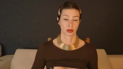 White Queen online show from 10/04/25, 10:57