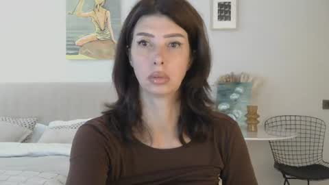 White Queen online show from 07/10/26, 02:49
