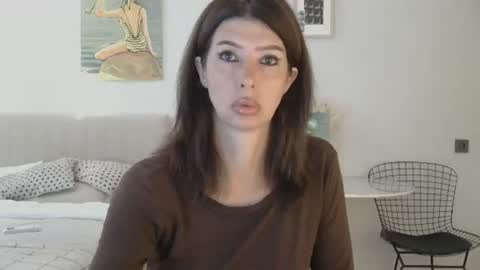 White Queen online show from 07/20/26, 02:48