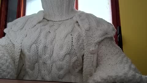 whitesweater online show from 11/05/25, 07:08