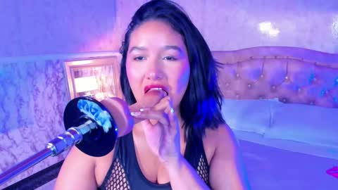 Whitney  online show from 03/27/26, 05:12