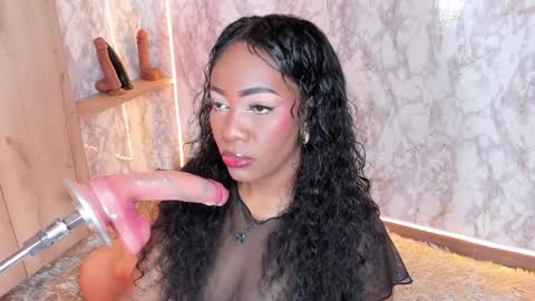 Snapshot of whitneyyfox chatting on 02/01/25, 04:14 whitneyyfox online show from 02/01/25, 04:14
