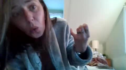 Snapshot of who_is_miss_dior chatting on 11/06/25, 09:26 Miss Dior online show from 11/06/25, 09:26