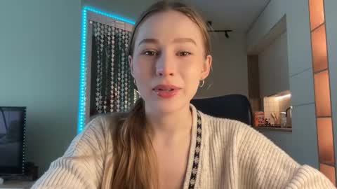 Alisa online show from 01/19/25, 06:42