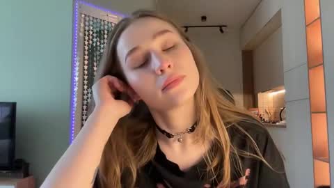 Alisa online show from 01/21/25, 10:08