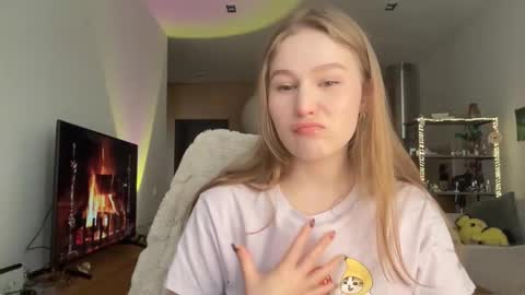 Alisa online show from 12/05/25, 07:28