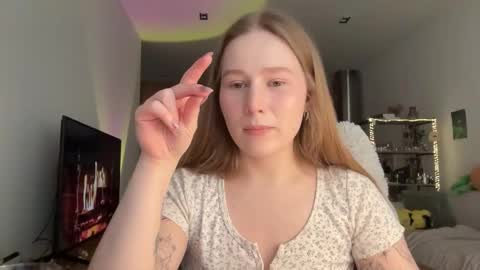 Alisa online show from 02/15/26, 07:51