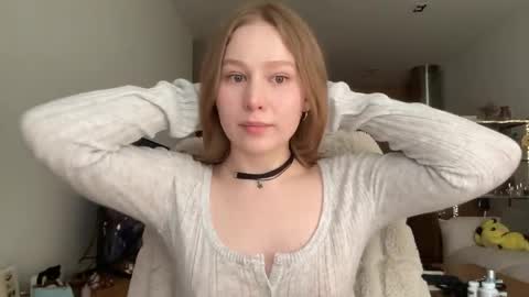 Snapshot of whoisalisa chatting on 05/15/26, 07:48 Alisa online show from 05/15/26, 07:48