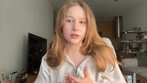 Snapshot of whoisalisa chatting on 06/09/26, 07:53 Alisa online show from 06/09/26, 07:53
