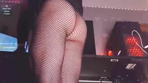 whoknowssss99 online show from 11/19/25, 01:16