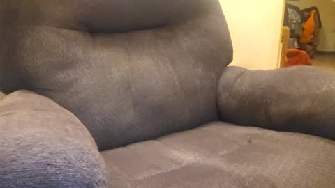 whorekneeweeny online show from 12/04/24, 04:21