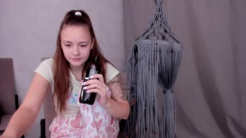 Veronica online show from 02/24/25, 05:09