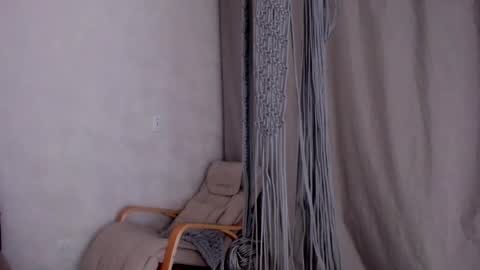 Veronica online show from 03/02/25, 07:34