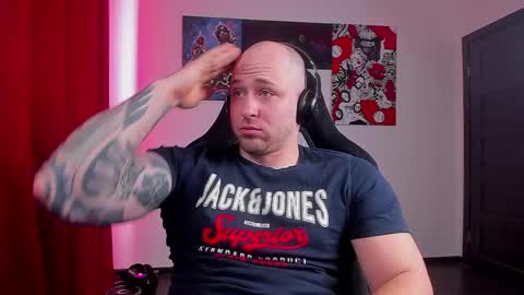 VI online show from 04/21/26, 03:50