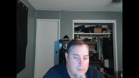 whydoidothis77 online show from 10/28/25, 01:20