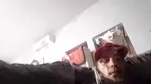 Snapshot of whyyuhcare7022 chatting on 10/13/25, 03:28 whyyuhcare7022 online show from 10/13/25, 03:28