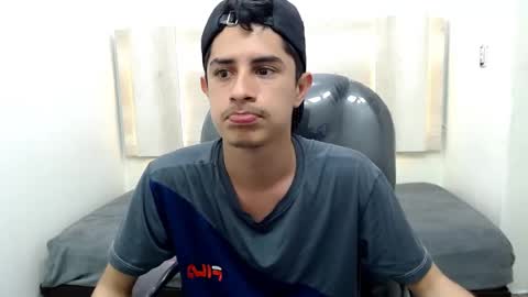 Snapshot of wickedboy_twink chatting on 01/26/25, 10:57 JAISON online show from 01/26/25, 10:57