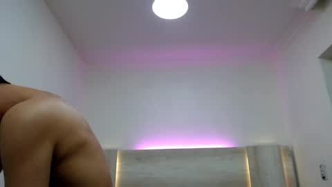 Snapshot of wickedboy_twink chatting on 01/30/25, 03:29 JAISON online show from 01/30/25, 03:29