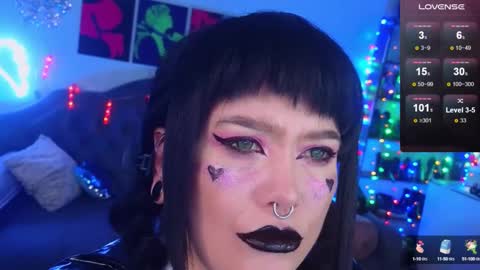 Laura  online show from 12/20/24, 04:31