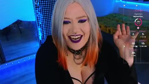Laura  online show from 05/04/26, 07:10