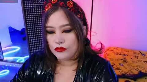 Laura  online show from 07/04/26, 09:32