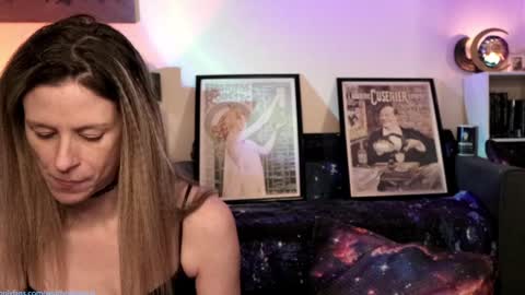 Snapshot of widthofapeach chatting on 02/03/25, 04:35 Gretchen Jimmy online show from 02/03/25, 04:35