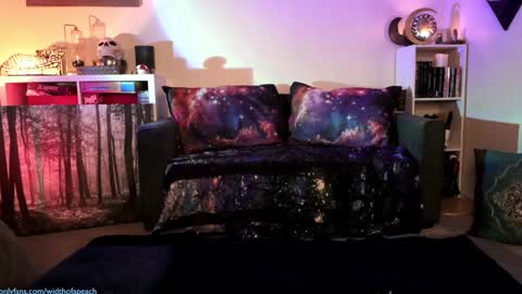 Snapshot of widthofapeach chatting on 02/05/25, 06:46 Gretchen Jimmy online show from 02/05/25, 06:46