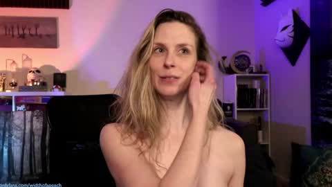 Snapshot of widthofapeach chatting on 02/13/25, 03:50 Gretchen Jimmy online show from 02/13/25, 03:50