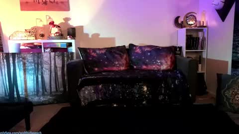 Snapshot of widthofapeach chatting on 03/08/25, 08:44 Gretchen Jimmy online show from 03/08/25, 08:44