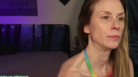 Snapshot of widthofapeach chatting on 09/22/25, 04:03 Gretchen Jimmy online show from 09/22/25, 04:03