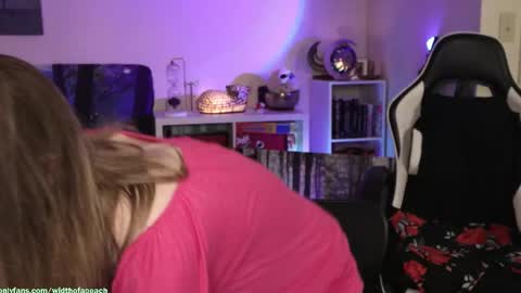 Snapshot of widthofapeach chatting on 02/13/26, 06:20 Gretchen Jimmy online show from 02/13/26, 06:20