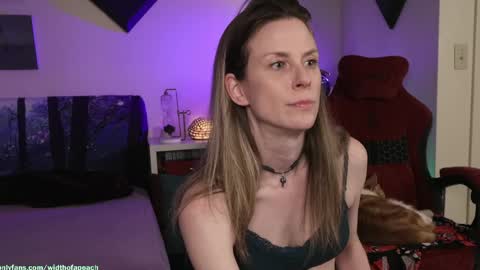 Gretchen  Jimmy online show from 04/19/26, 02:44