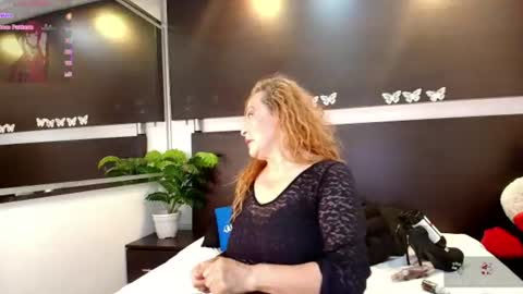 Snapshot of wife_mature chatting on 07/09/26, 12:31 sussy online show from 07/09/26, 12:31