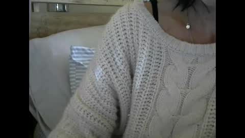Snapshot of wifeonly chatting on 01/29/25, 10:05 Wifeonly online show from 01/29/25, 10:05