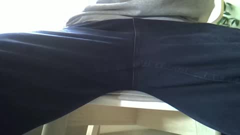 Snapshot of wifewatcher123 chatting on 10/22/25, 08:14 wifewatcher123 online show from 10/22/25, 08:14