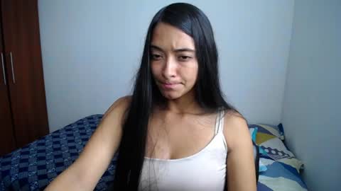 Snapshot of wifhot chatting on 05/12/26, 06:27 Ilauren online show from 05/12/26, 06:27