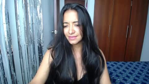 Snapshot of wifhot chatting on 06/20/26, 01:47 Ilauren online show from 06/20/26, 01:47