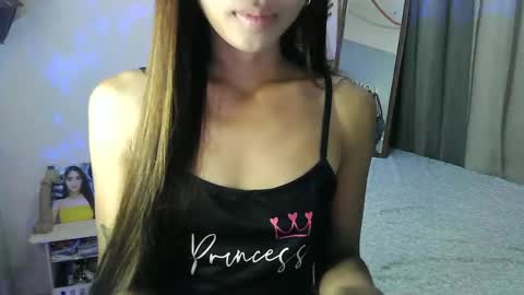 Snapshot of wild_flowerx21 chatting on 02/19/25, 03:38 Analyn online show from 02/19/25, 03:38