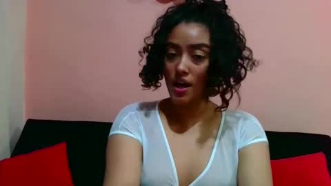 Snapshot of wild_moanaa chatting on 01/19/25, 04:54 Jennifer wild online show from 01/19/25, 04:54