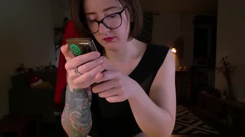 wild_peony online show from 12/24/24, 11:22