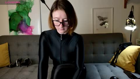 wild_peony online show from 09/14/25, 05:12