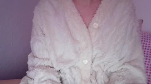 Snapshot of wild_seduction chatting on 05/27/26, 10:12 Ella online show from 05/27/26, 10:12