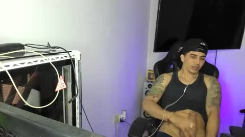 Snapshot of wild_sex666 chatting on 06/10/26, 06:56 H Mre online show from 06/10/26, 06:56
