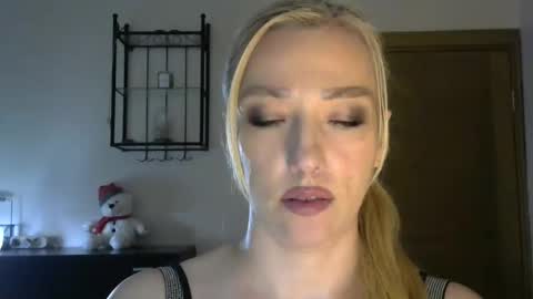 Alina online show from 02/02/25, 02:45