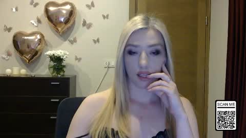 Snapshot of wild_silk_desire chatting on 05/02/26, 04:34 Alina online show from 05/02/26, 04:34