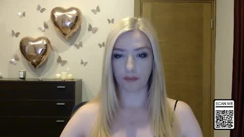 Snapshot of wild_silk_desire chatting on 05/25/26, 02:56 Alina online show from 05/25/26, 02:56