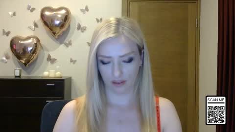 Snapshot of wild_silk_desire chatting on 06/07/26, 03:38 Alina online show from 06/07/26, 03:38