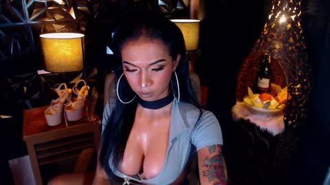Snapshot of wildara chatting on 01/14/25, 10:48 wildara online show from 01/14/25, 10:48